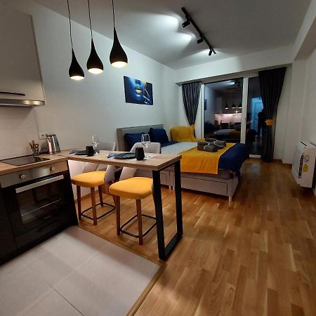 Box Apartment Skopje Buitenkant foto