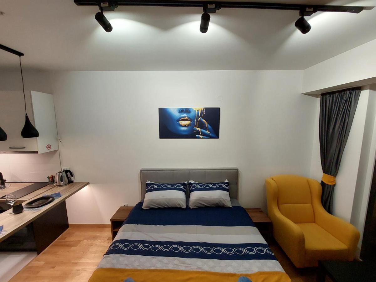 Box Apartment Skopje Buitenkant foto